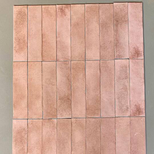 Kraft Pembe (Candy) Parlak Duvar Seramiği 7.5x30 cm (2)